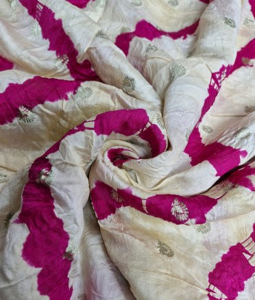 Lehariya shibori with silk base - Off-white